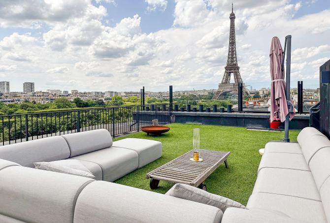 Par001 - Luxury penthouse available for Paris 2024