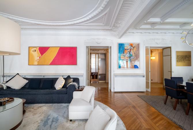 Par097 - Spacious luxury apartment in Paris 8