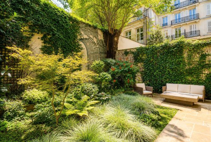 Par069 - Apartment with garden in Saint Germain