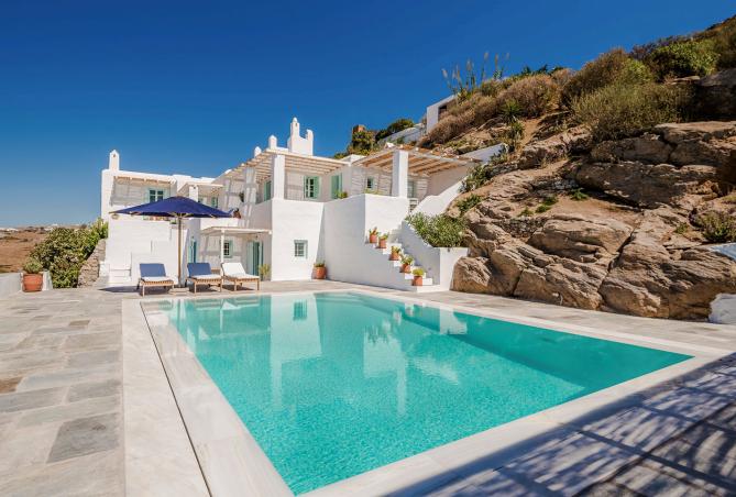 Luxury villas in Mykonos