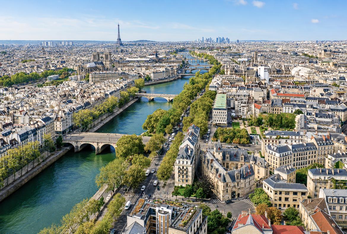 Paris Illuminated - The definitive luxury guide to Summer, Fall & Winter 2026