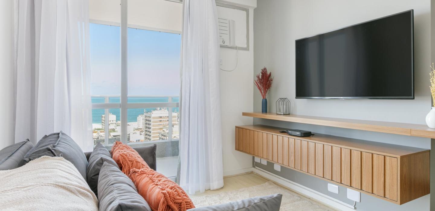 Rio319 - 2 bedroom apartment with sea view in Leblon