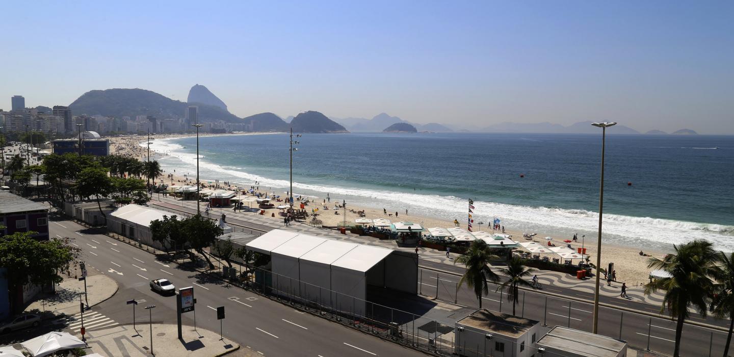Rio032 - Apartamento de 3 quartos em Copacabana
