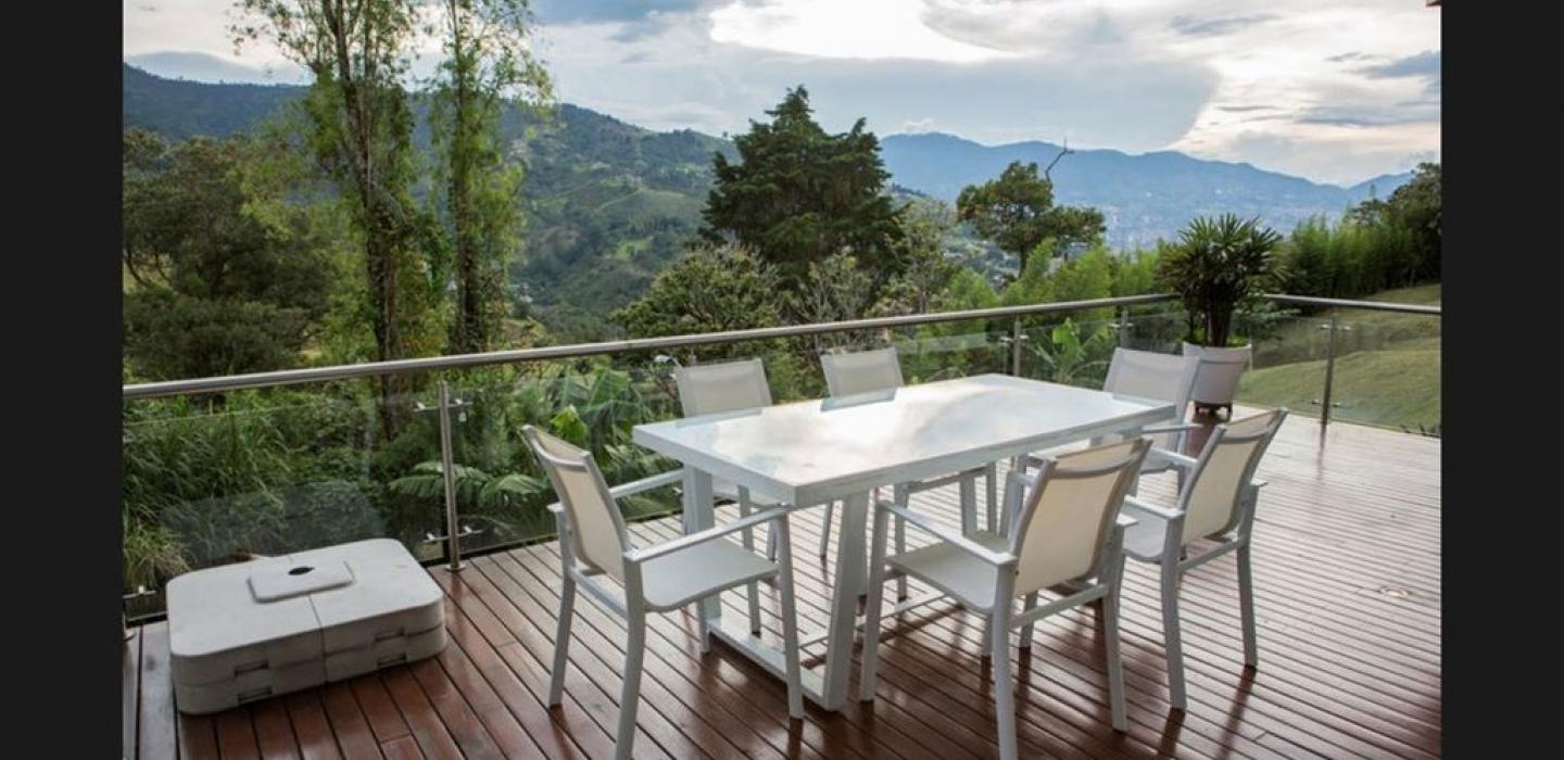 Med038 - Charming house with city view in Envigado