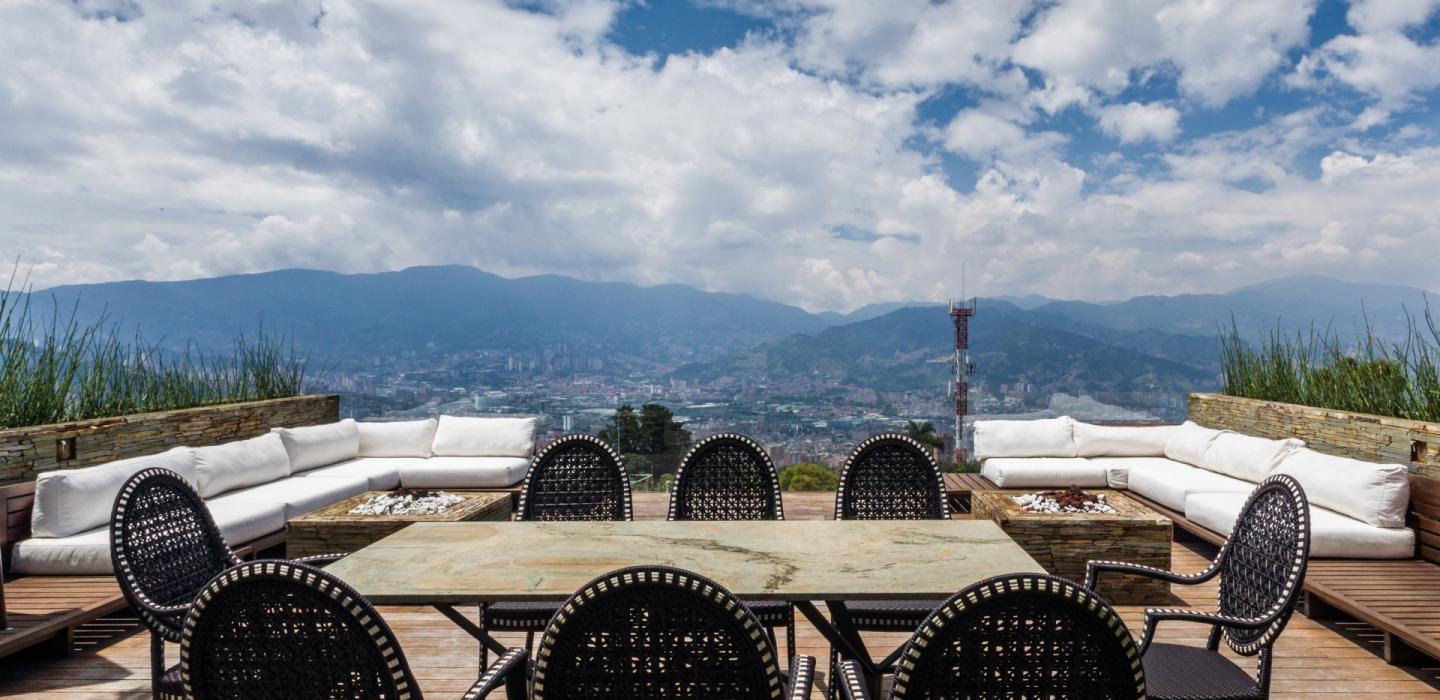 Med004 - Villa de Célébrité  avec Piscine à Envigado