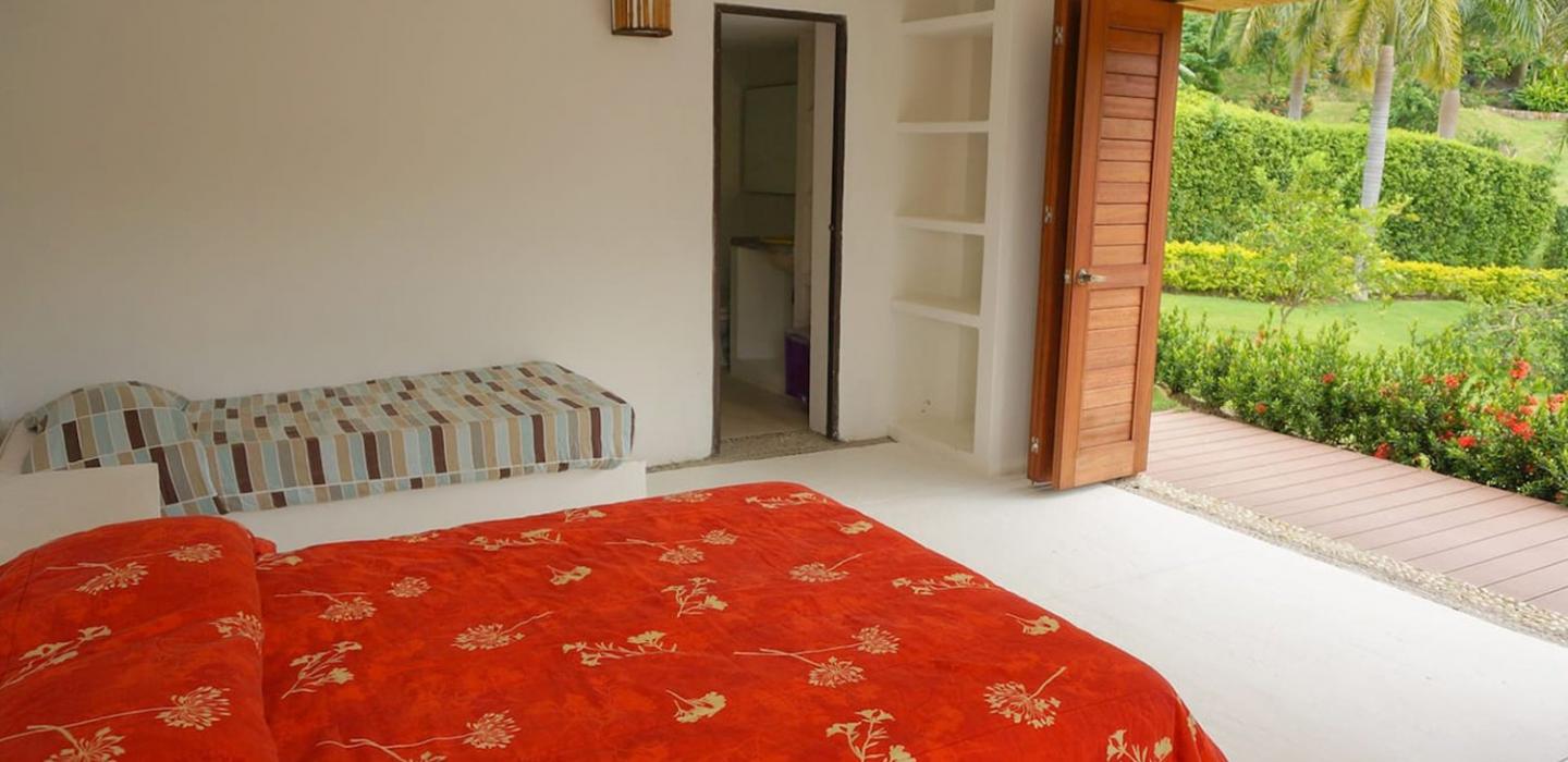 Anp006 - Beautiful house surrounded by nature in Apulo