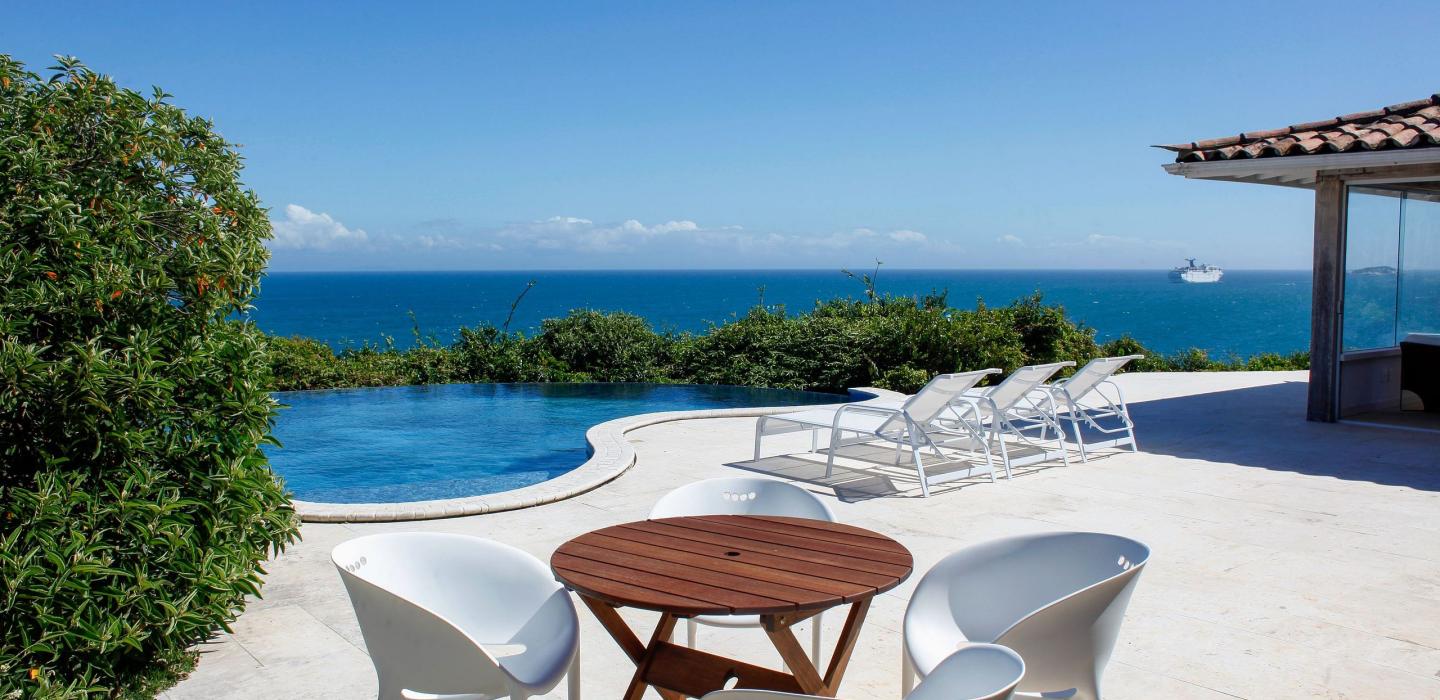 Buz021 - Beachfront villa with pool in Buzios