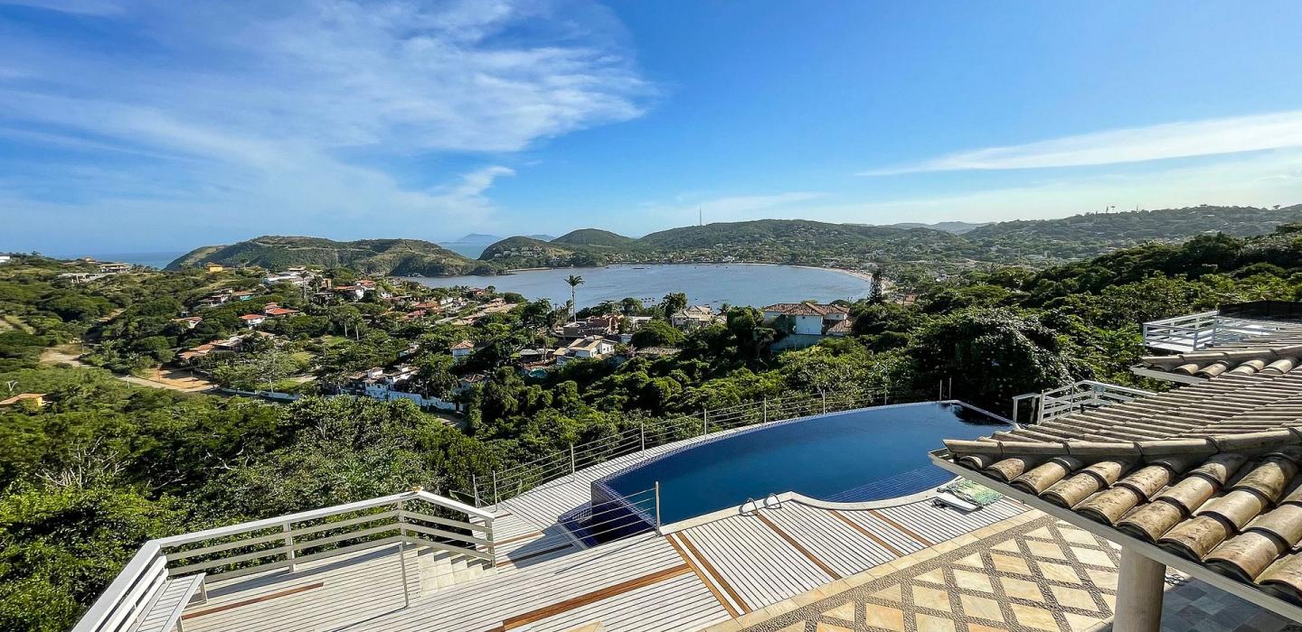 Buz012 - Beautiful 4 bedrooms villa with pool in Búzios