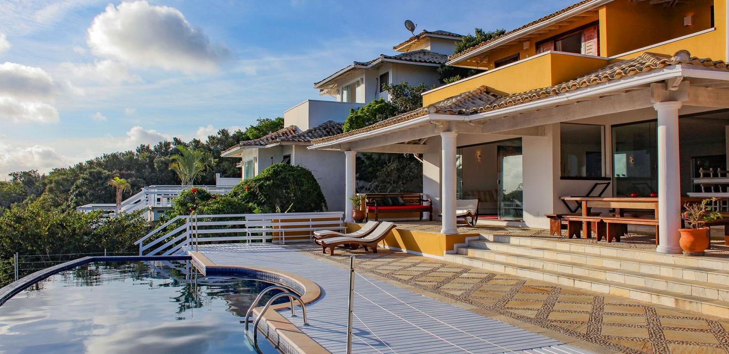 Buz012 - Beautiful 4 bedrooms villa with pool in Búzios