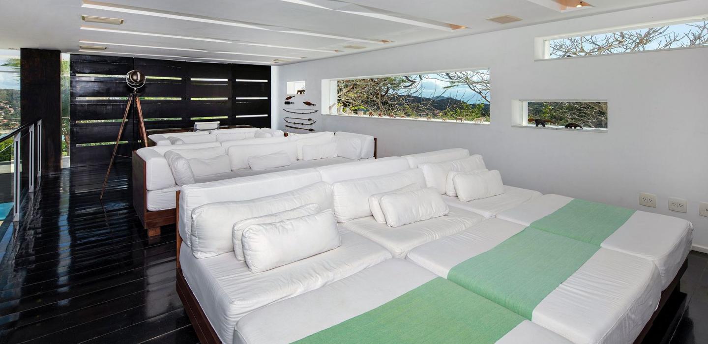 Buz009 - Beautiful 5 bedroom luxury villa in Ferradura