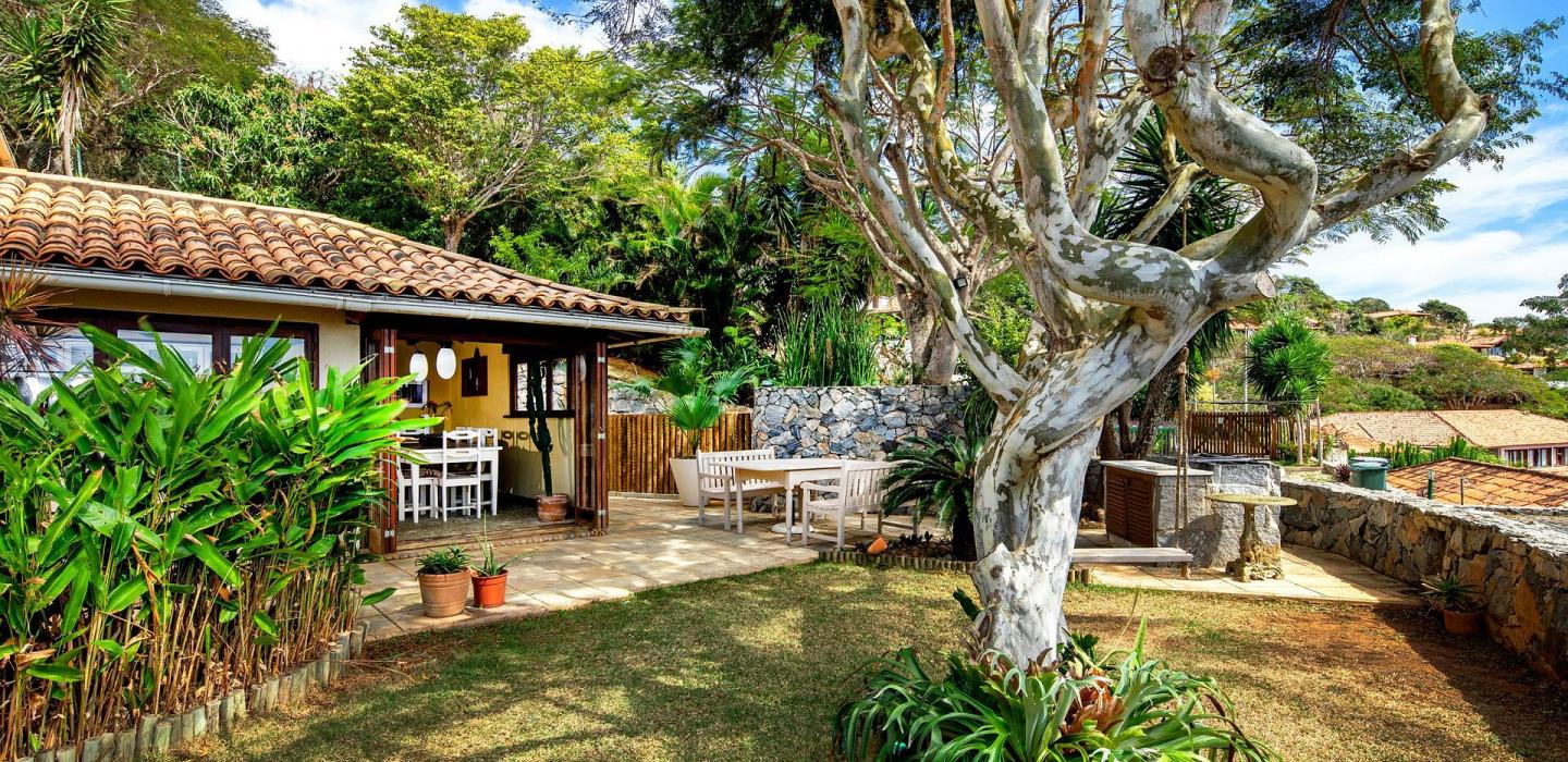 Buz025 - Casa de lujo con cuatro cuartos y piscina en Búzios