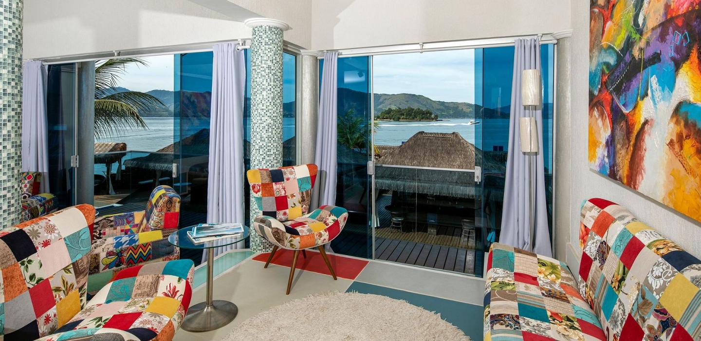 Ang015 - Villa de 16 quartos e piscina em Angra dos Reis