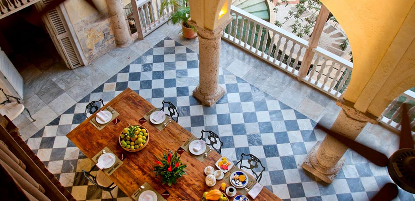 Car003 - Classic 15 bedroom villa in Cartagena