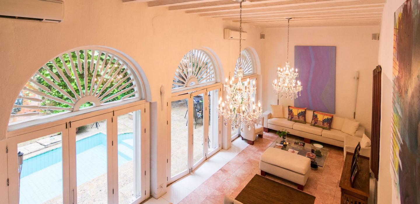 Car061 - Beautiful modernized classic villa in Cartagena