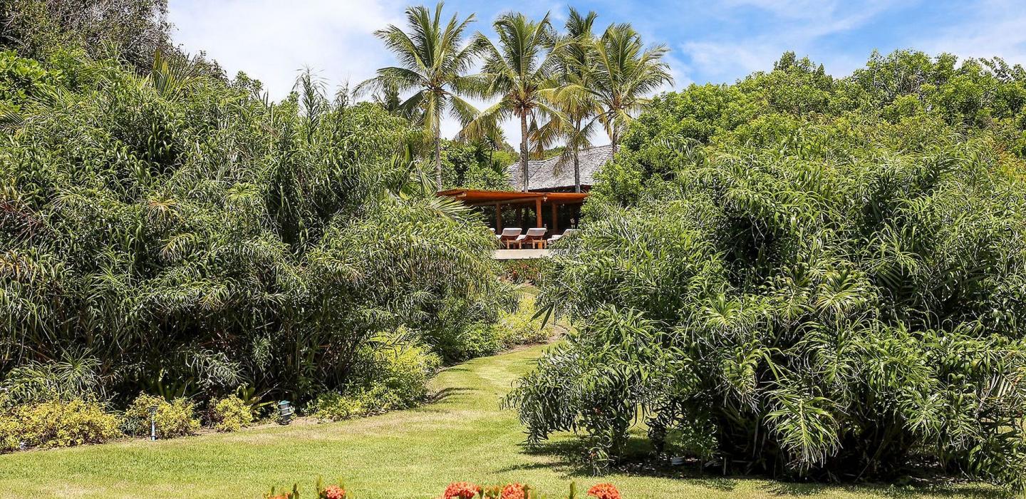Bah003 - Luxuosa villa com design tropical baiano