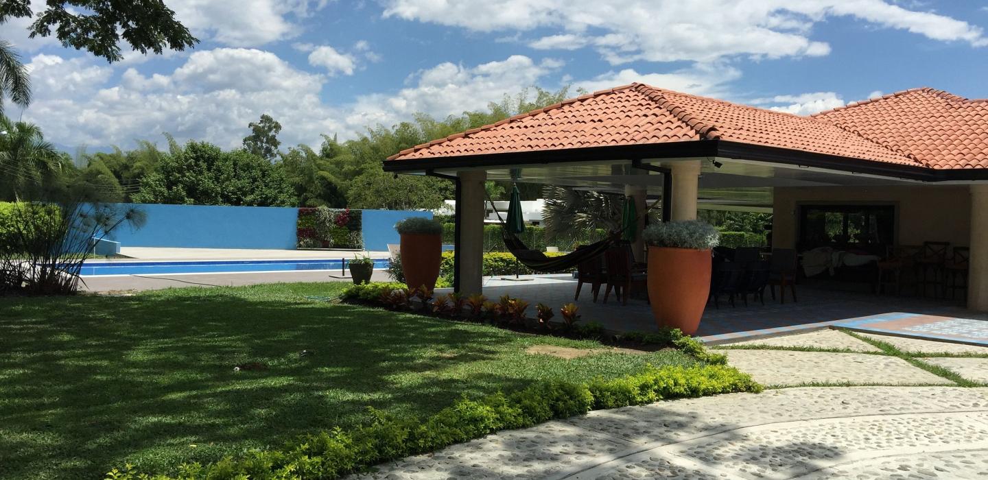 Arm003 - Mountain villa with pool in Quindio