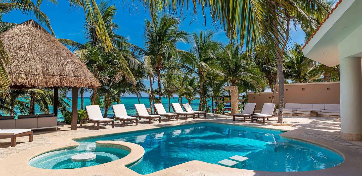 Tul005 - Luxurious seafront villa with pool in Tulum