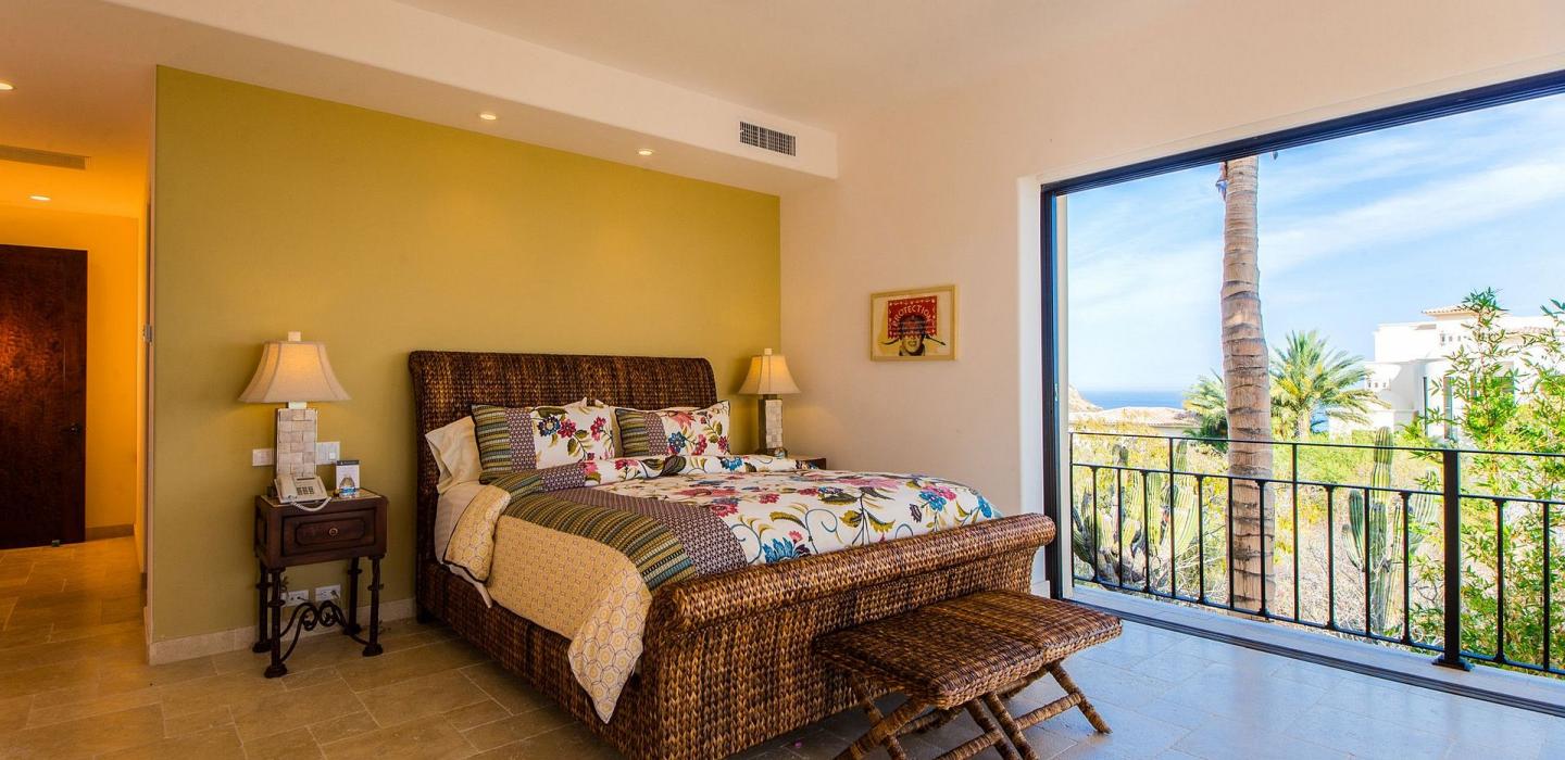 Cab014 - Modern 5 bedroom villa with pool near the beach