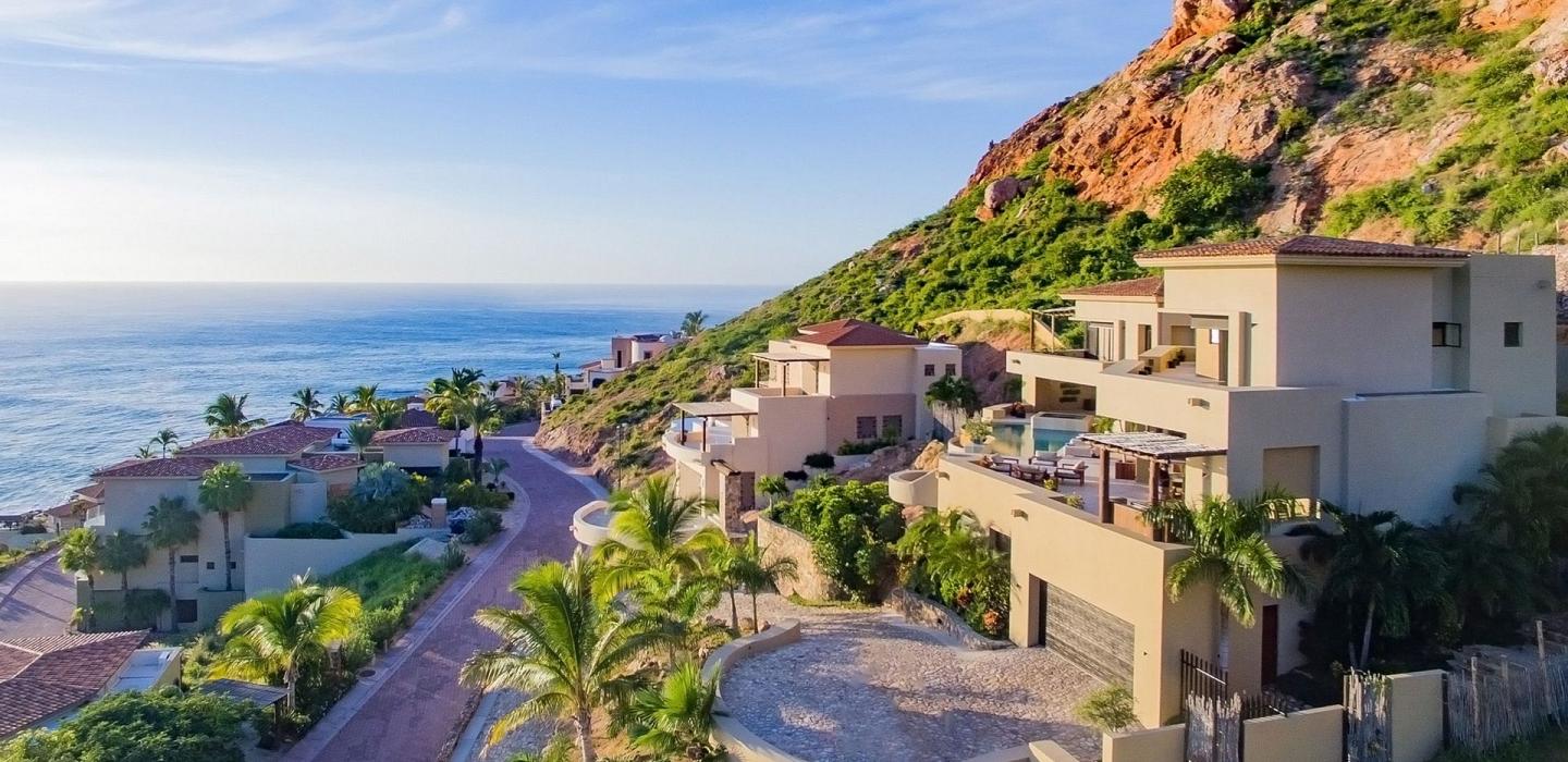 Cab017 - Beautiful triplex villa with pool in Los Cabos
