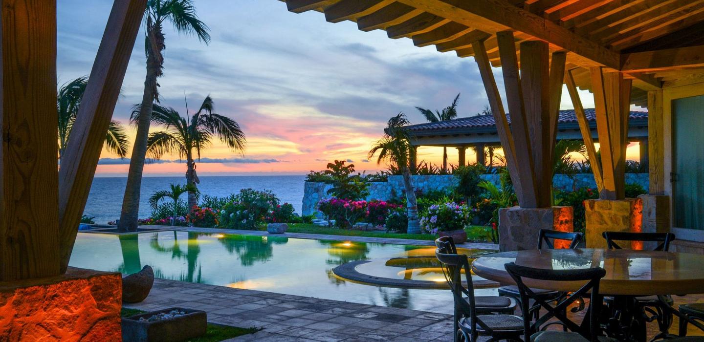 Cab023 - Hermosa villa frente mar con piscina en Los Cabos