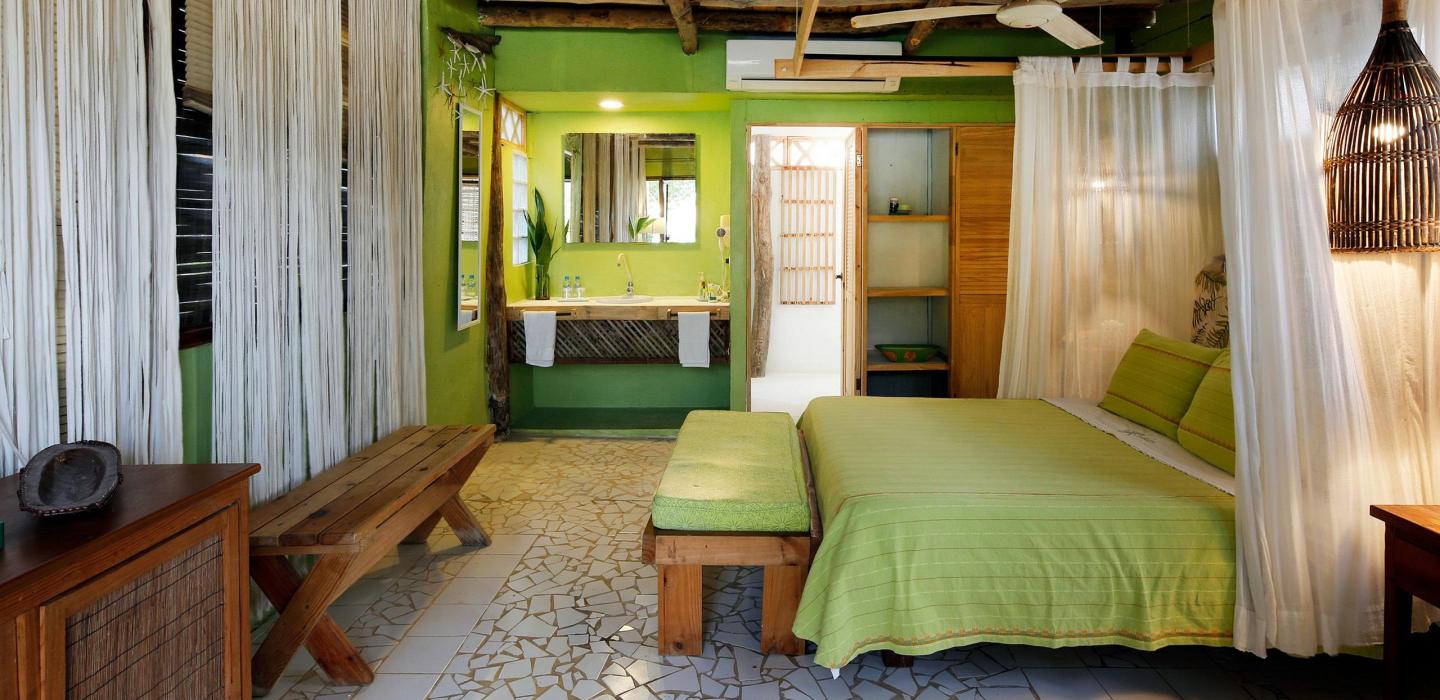 Car069 - Casa rústica de 5 dormitorios con piscina en Cartagena