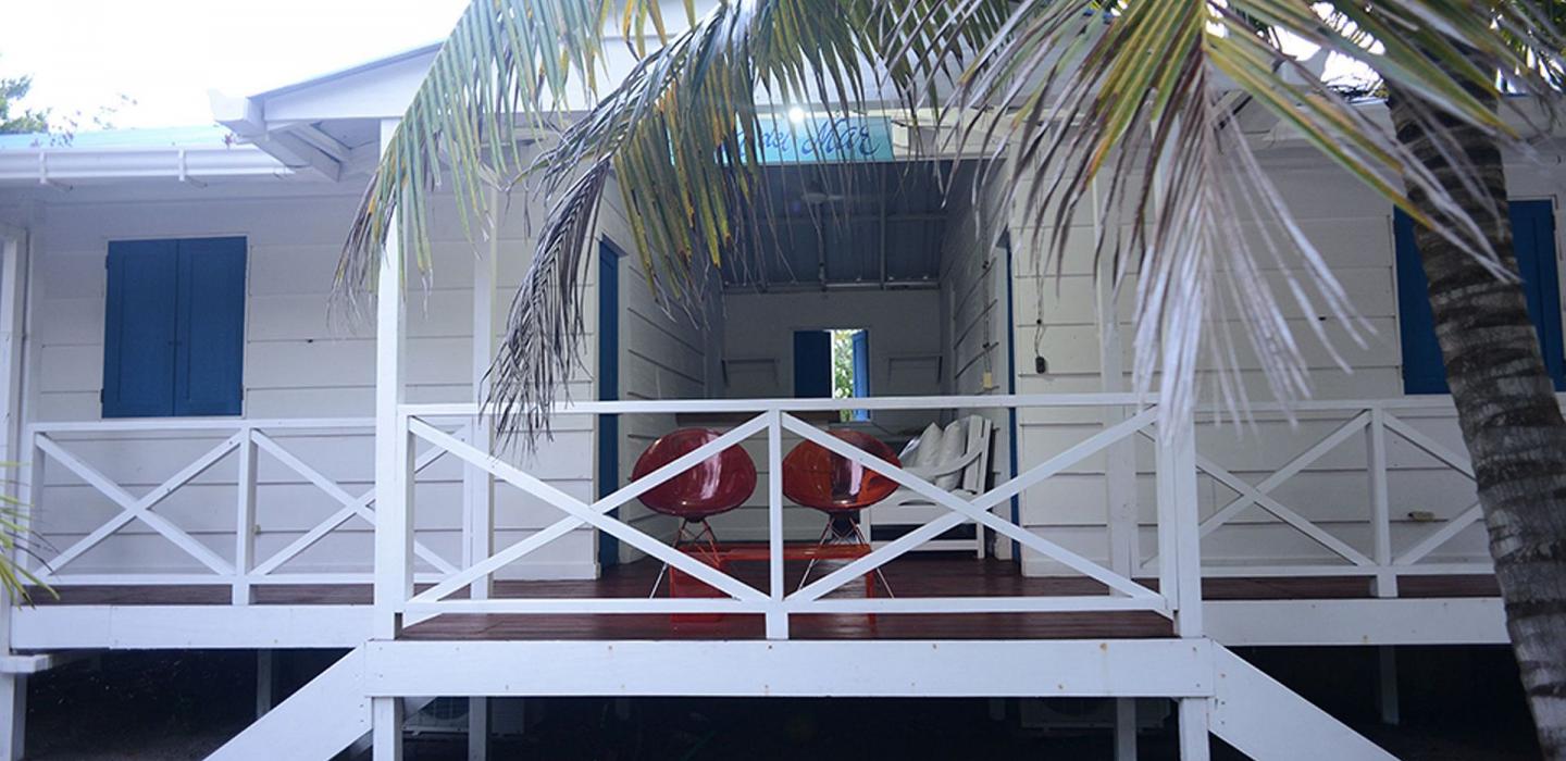 Car074 - Hermosa casa frente al mar con piscina en Cartagena