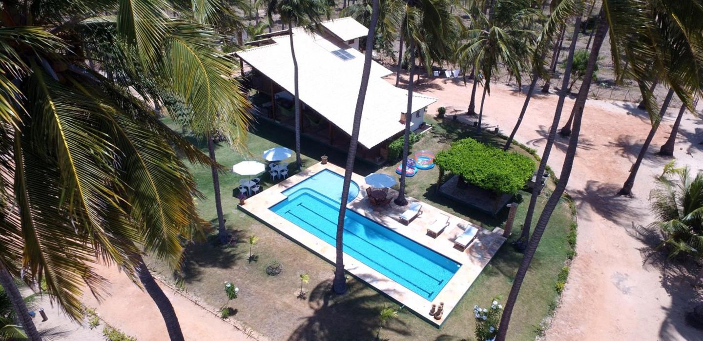 Cea023 - Casa de 4 quartos e piscina em Guajiru