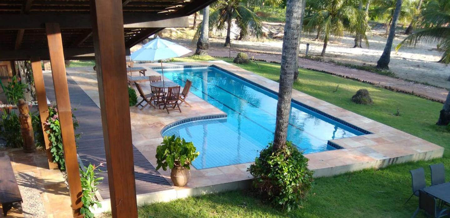 Cea023 - Casa de 4 quartos e piscina em Guajiru