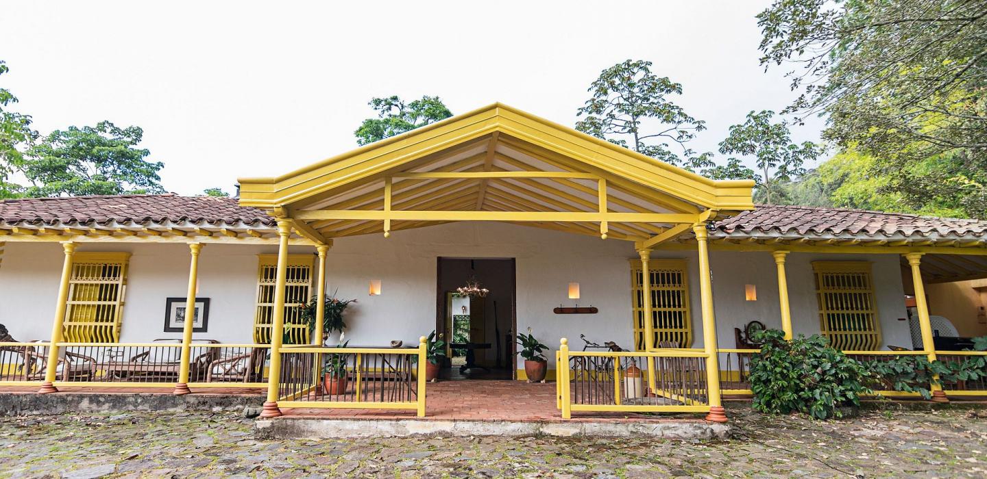 Med078 - Villa historique dans les hauteurs de Medellin