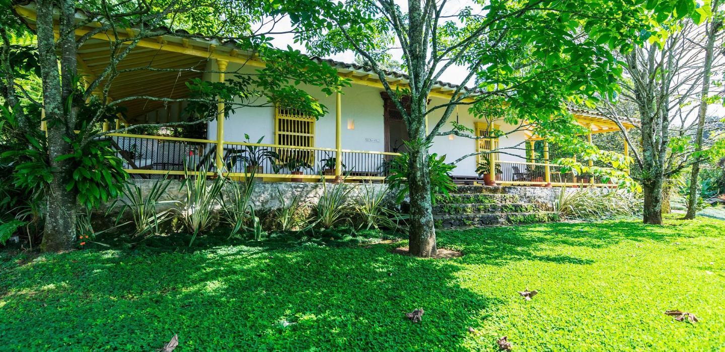 Med078 - Villa historique dans les hauteurs de Medellin