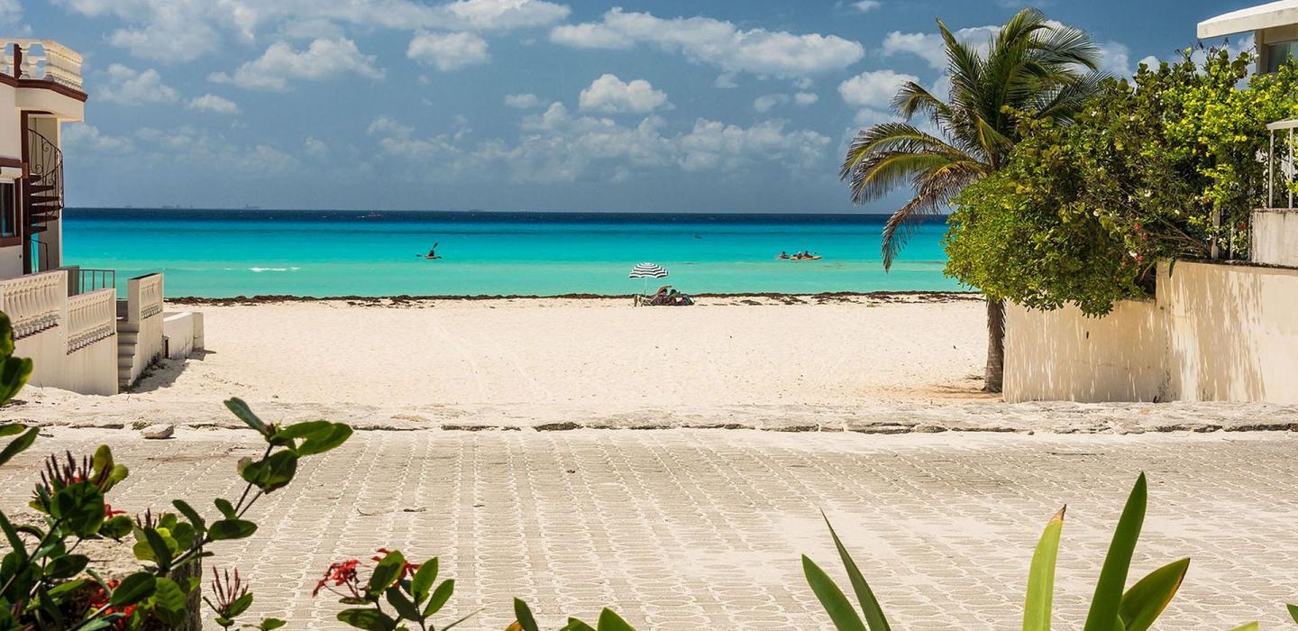 Pcr003 - Beachfront villa in Playa del Carmen