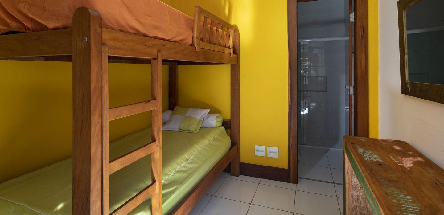 Buz052 - Charming 5 Bedroom House in Geriba