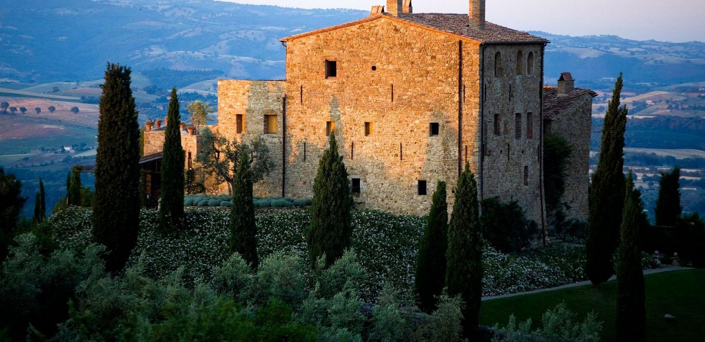 Tus008 - Spectacular Tuscan Castle from XI century