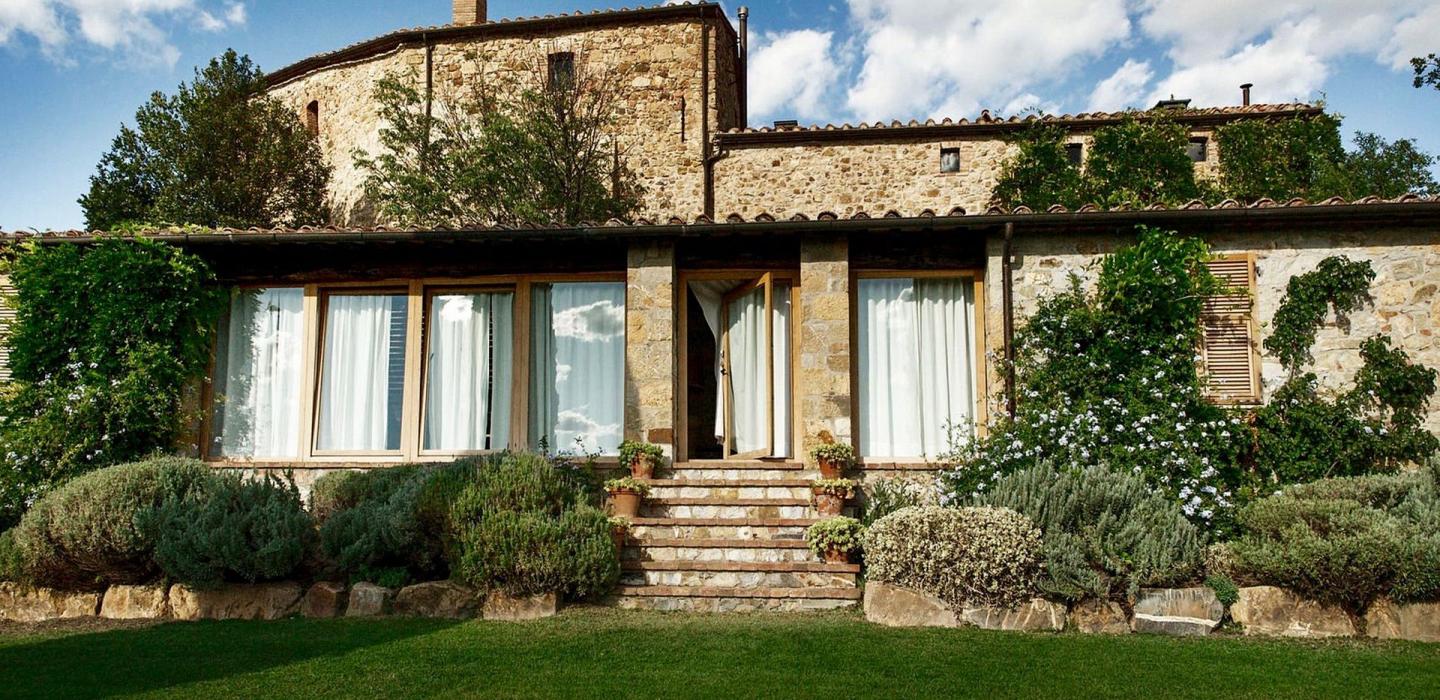Tus008 - Spectacular Tuscan Castle from XI century
