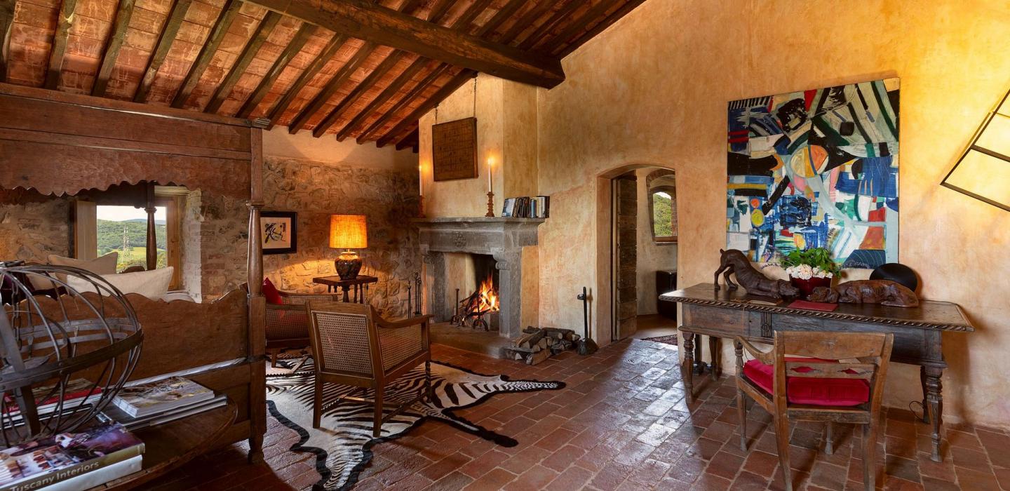 Tus008 - Spectacular Tuscan Castle from XI century