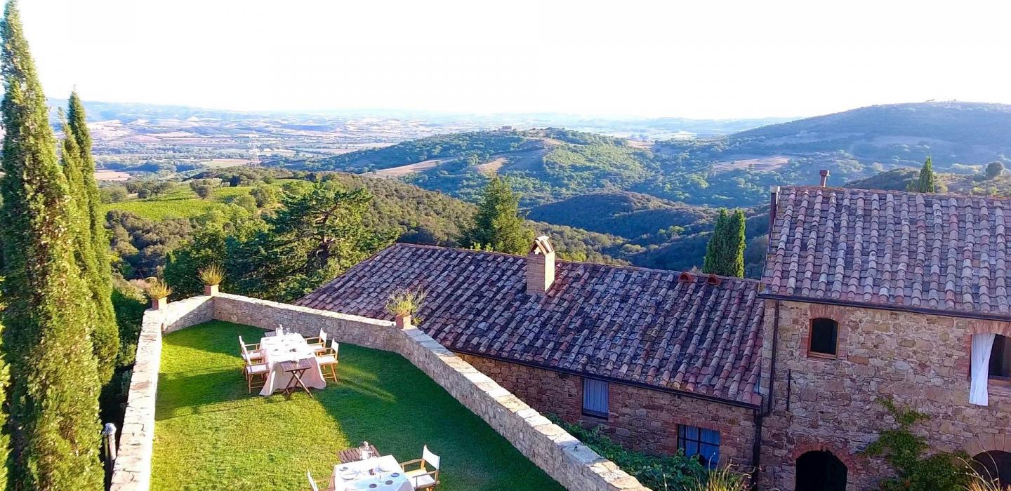 Tus008 - Spectacular Tuscan Castle from XI century