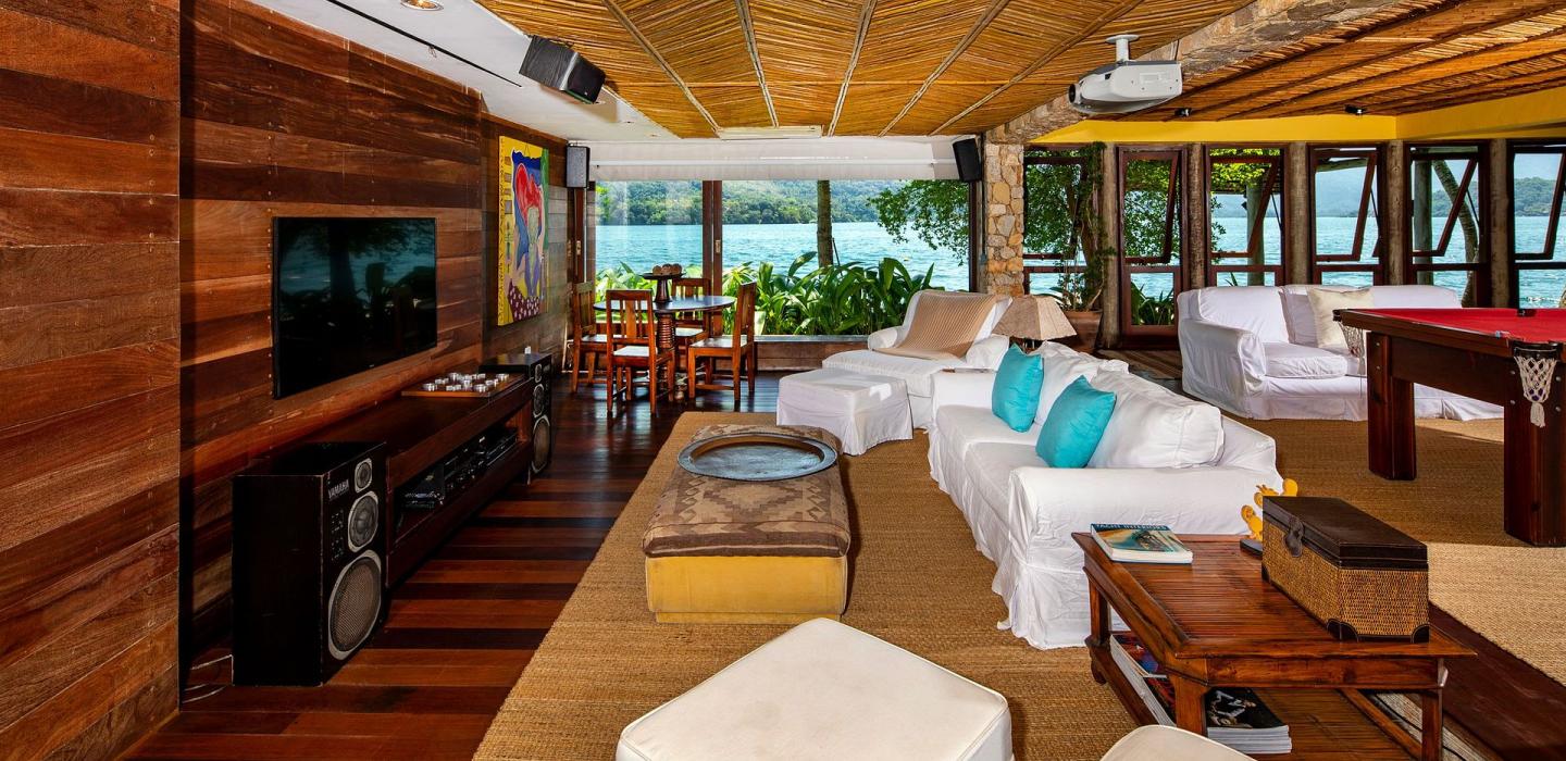 Ang005 - Paradise island in Angra dos Reis