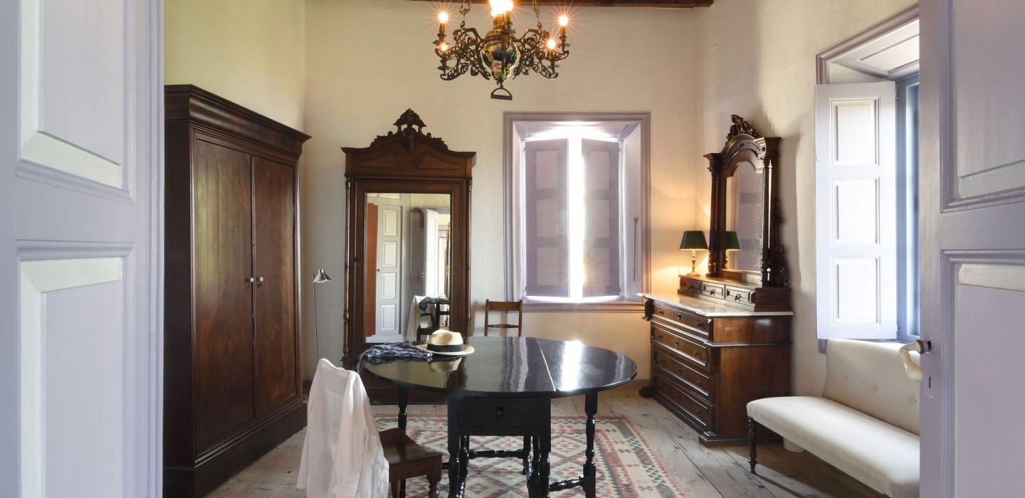 Cyc061 - Villa from an 18th-century estate in Patmos