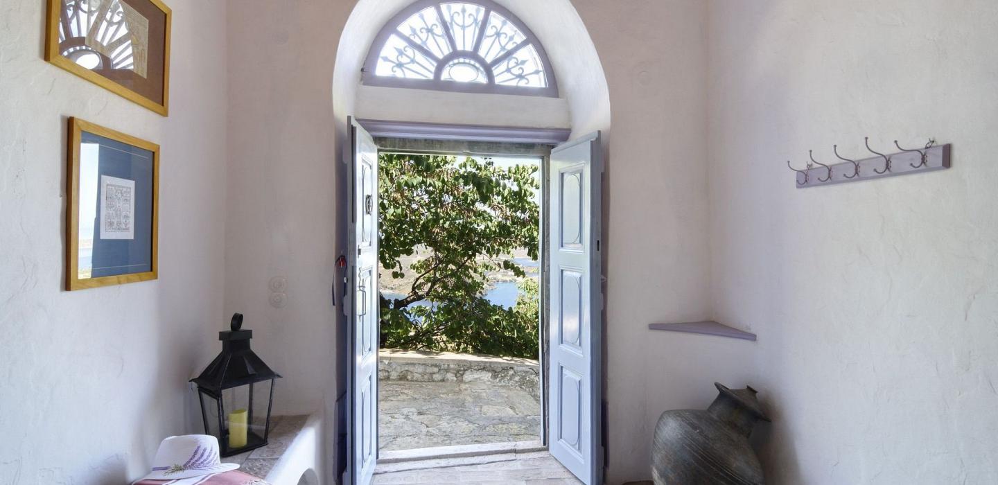 Cyc061 - Villa de una finca del siglo XVIII en Patmos
