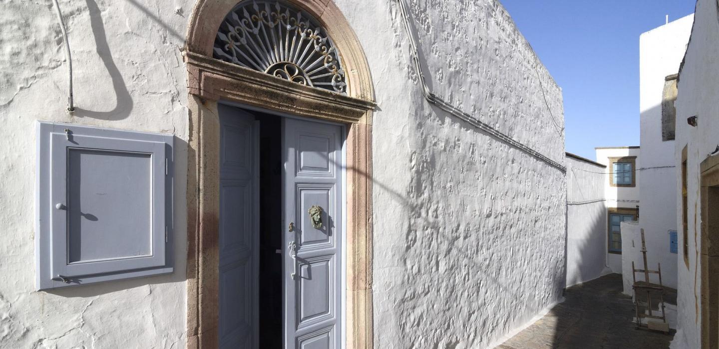 Cyc061 - Villa from an 18th-century estate in Patmos