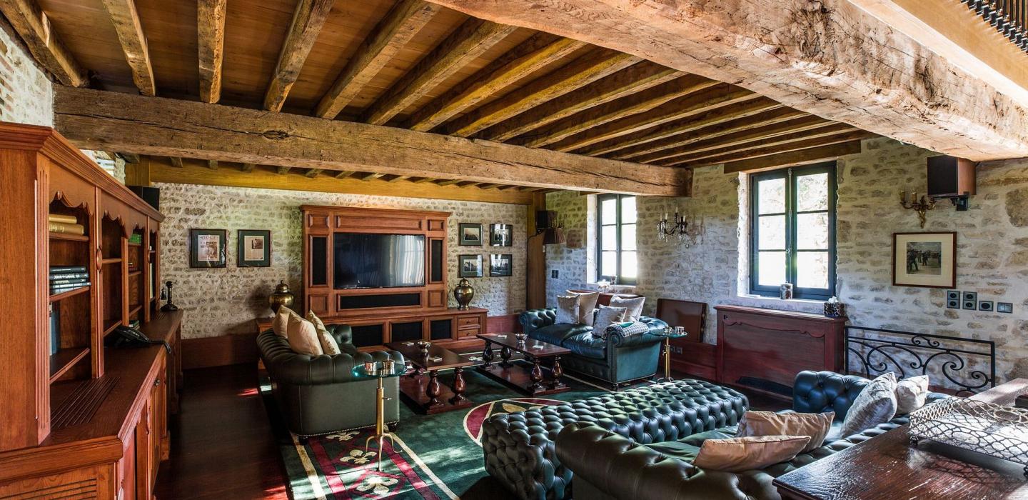 Loi001 - Spectacular Loire valley castle