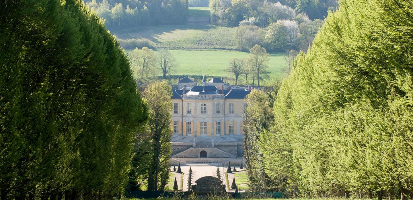 Idf002 - Château historique, près de Paris