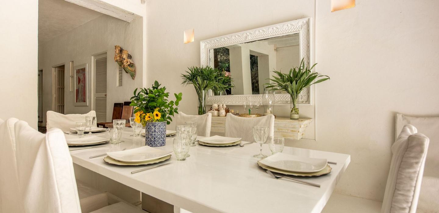 Car043 - Colonial house in Cartagena with 4 bedrooms