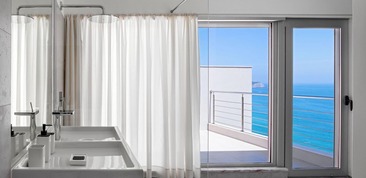 Alg003 - Lujosa villa en Salema Beach, Algarve