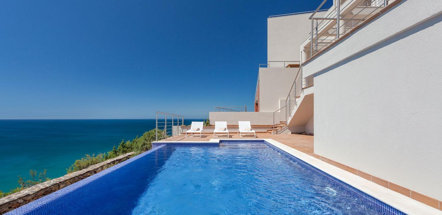 Alg004 - Villa contemporaine dans l'ouest de l'Algarve