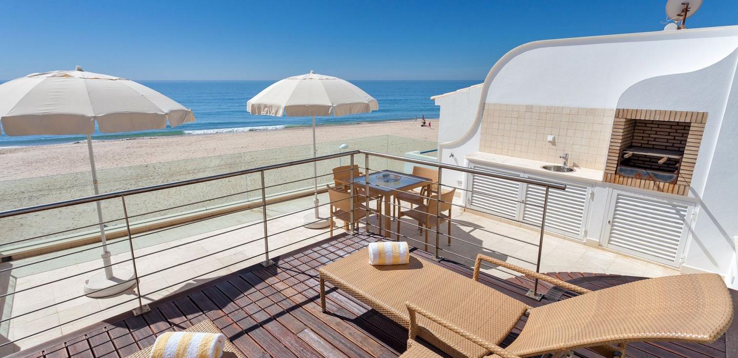 Alg005 - Cabañas de playa en Salema, Algarve