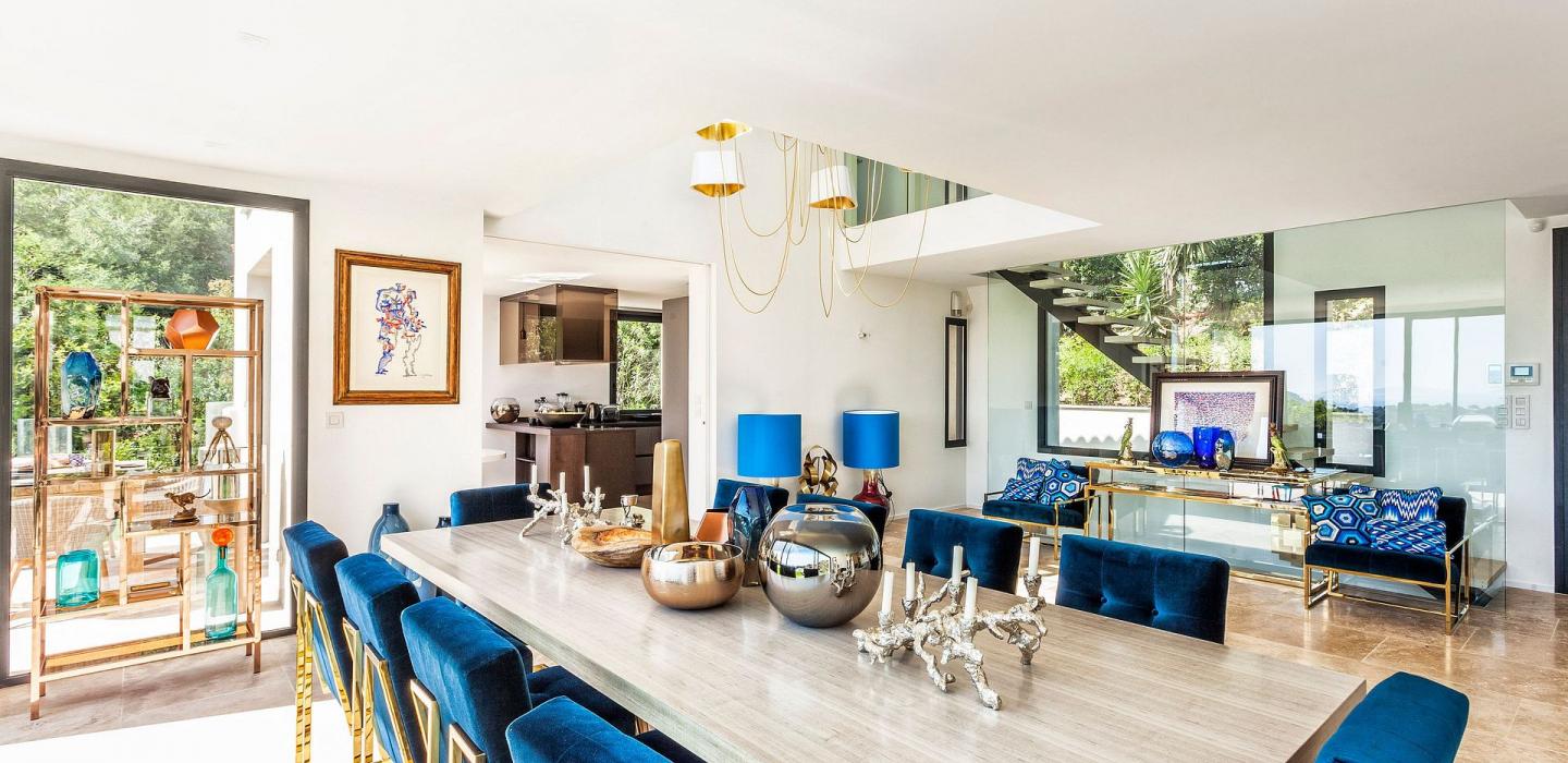 Azu008 - Elegant Luxurious Villa on the French Riviera