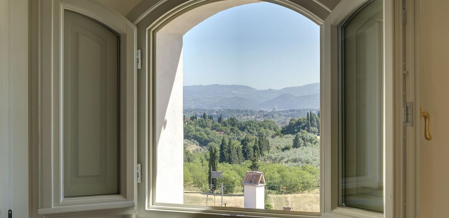 Tus010 - Splendid Tuscan Estate, overlooking Florence