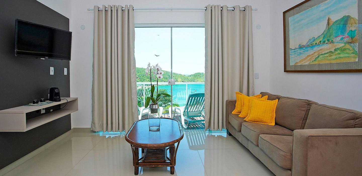 Buz016 - Beautiful villa with 6 suites in Buzios