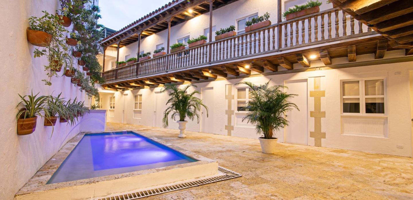 Car045 - Villa de 15 Habitaciones en el Centro Historico de Cartagena